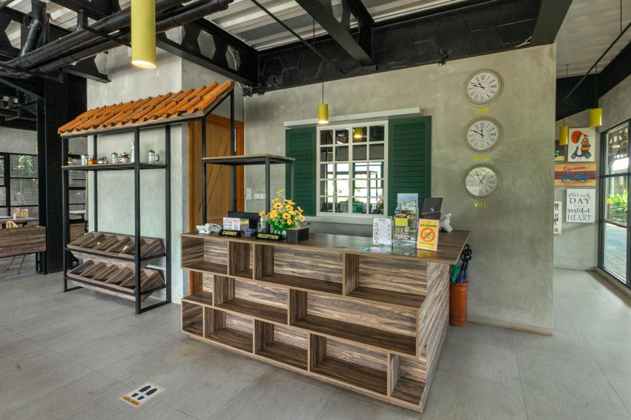 Hotel Summerville Majalengka Kültér fotó