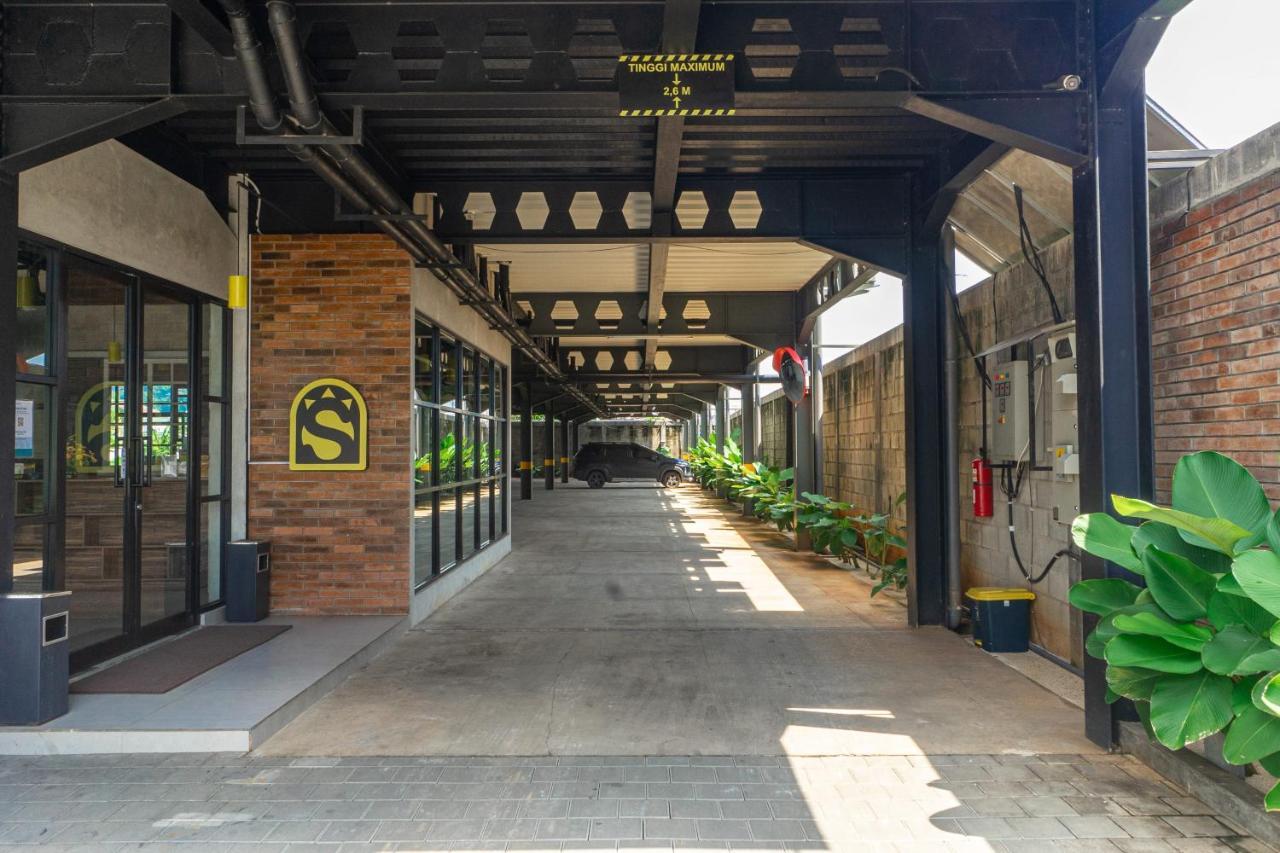 Hotel Summerville Majalengka Kültér fotó