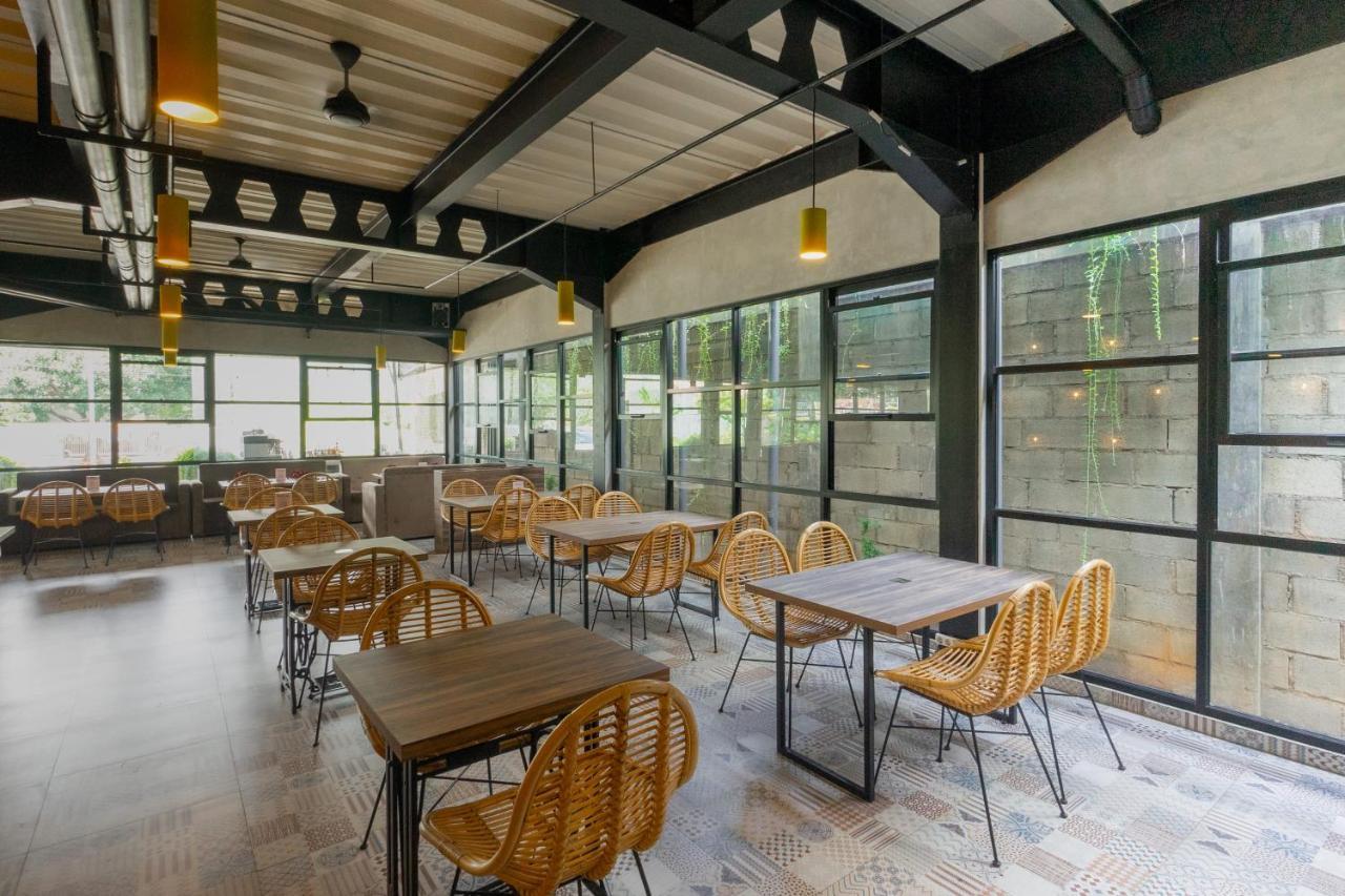 Hotel Summerville Majalengka Kültér fotó